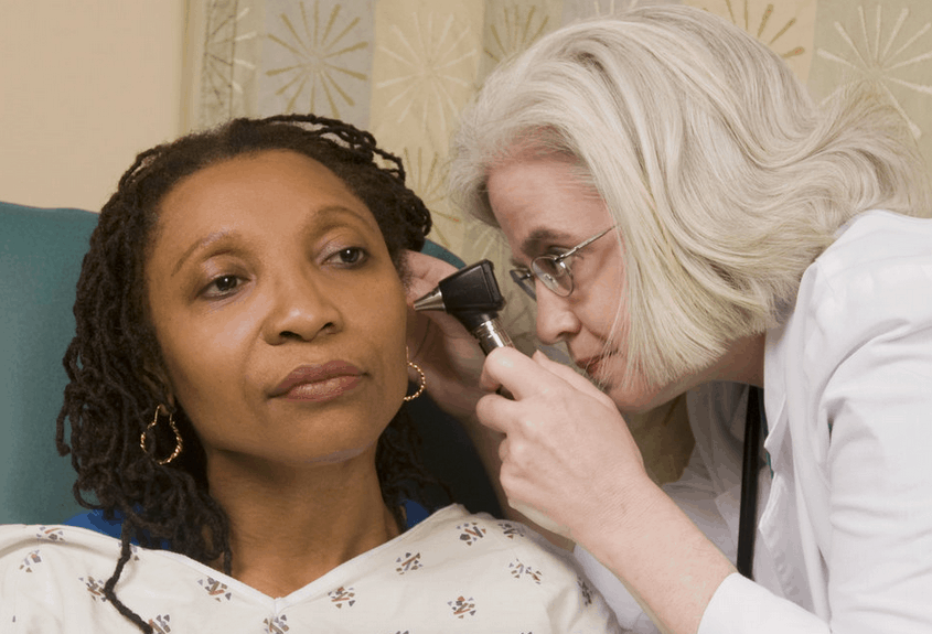 new-study-may-help-explain-why-women-doctors-make-less-than-men